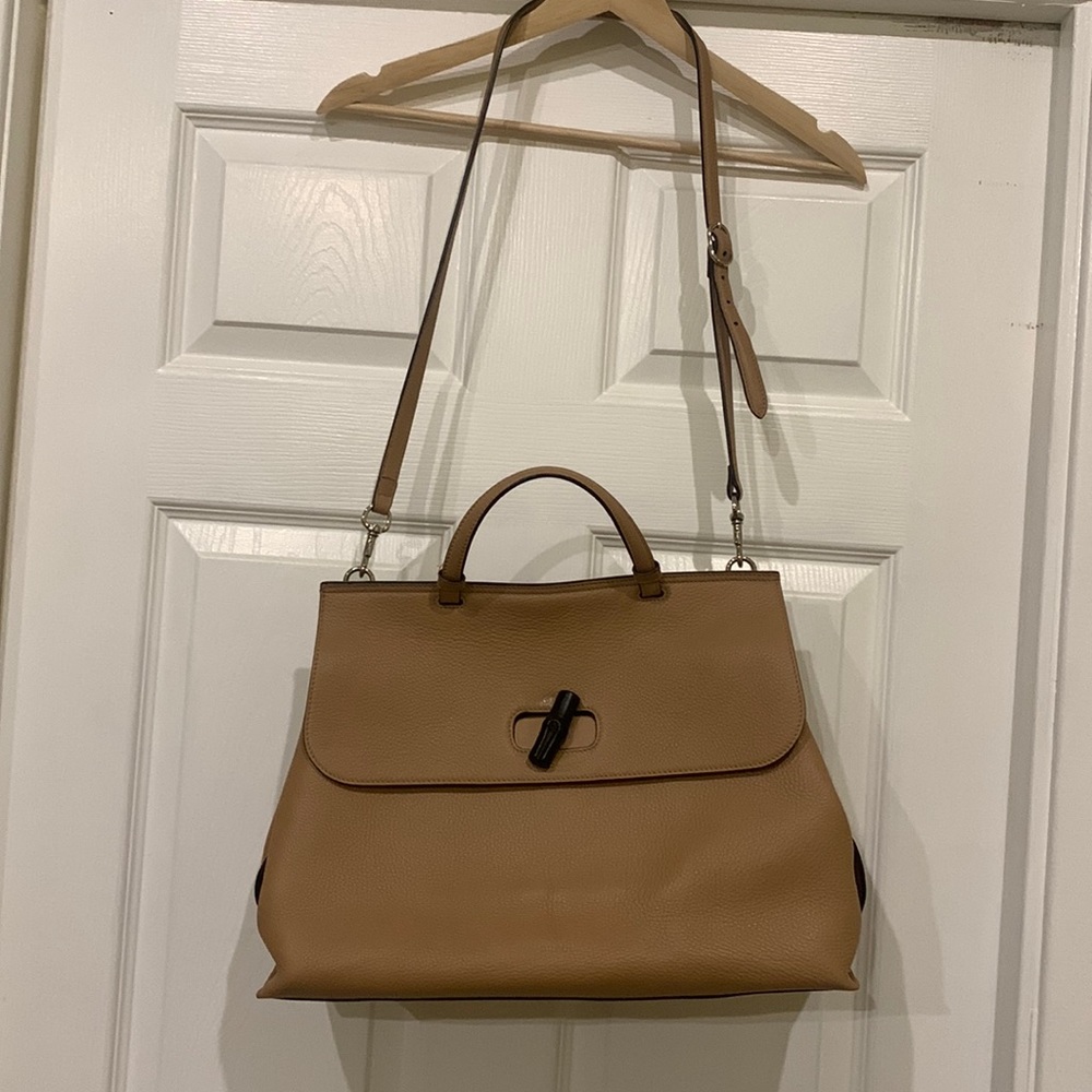 Authentic Gucci Hand or shoulder work/ all day bag